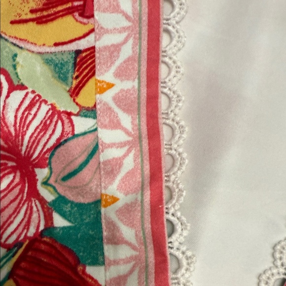 Adrianna Papell Floral V-Neck Romper with Belt
#AD3D105394 - Picture 9 of 12